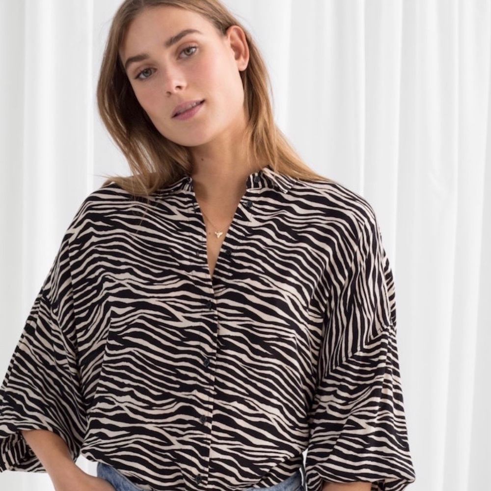& OTHER STORIES Zebra print top size 4